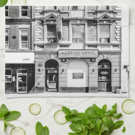 Altes Garrick Hotel Geschirrtuch (Gefaltet)