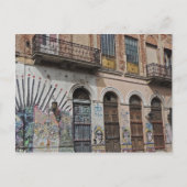 Altes Gebäude mit Balkon Graffiti & Doors Postkarte (Vorderseite)