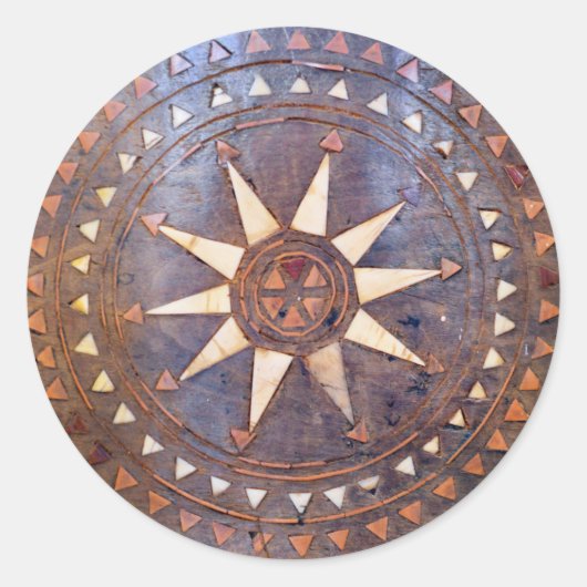 altes griechisches Symbol aus Holz, ethnische Sonn Runder Aufkleber (Vorderseite)