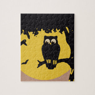 Altes Halloween, gruseliger Vogel in Baum mit Mond Puzzle