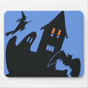 Altes Halloween, gruseliges Spukhaus und Hexe Mousepad