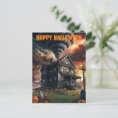 Altes Halloween-Haus und Tornado Postkarte (Stehend Vorderseite)