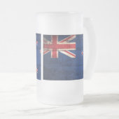 altes Holz - Neuseeland - Flagge; Mattglas Bierglas (VorderseiteRechts)