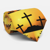 Altes hölzernes Kreuz auf Kalvarienberg-Hügel am Krawatte (Gerollt)