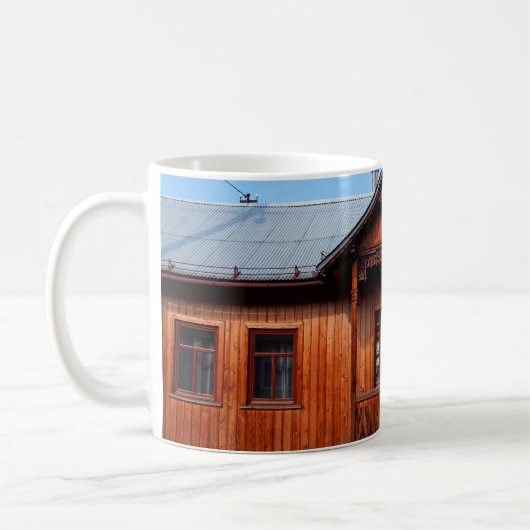 Altes Holzhaus traditionelle Unterkunft, antiken Kaffeetasse (Links)