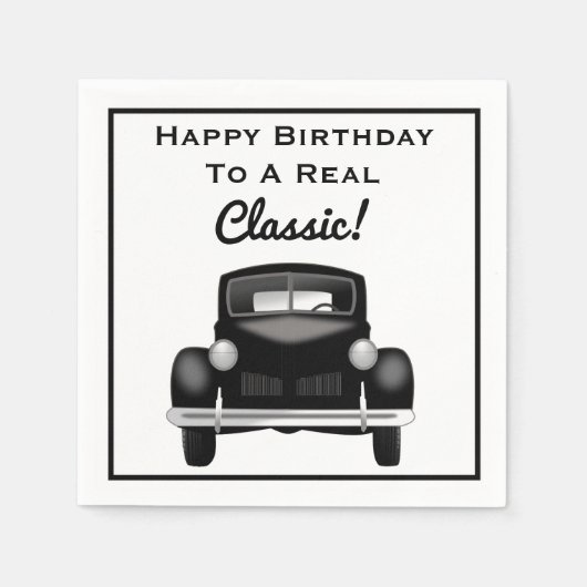 Altes klassisches Auto über dem Hügel Happy Birthd Serviette (Vorderseite)