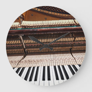 Altes Konzertpiano Foto Große Wanduhr