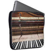 Altes Konzertpiano Foto Laptopschutzhülle (Vorne Rechts)