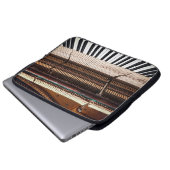 Altes Konzertpiano Foto Laptopschutzhülle (Vorne Knopf)