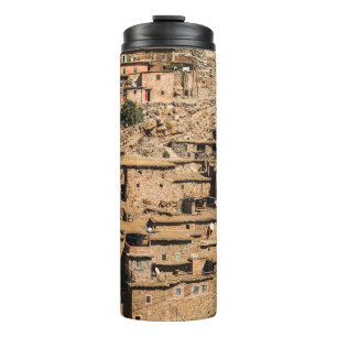 Altes ländliches traditionelles Dorf in Marokko. T Thermosbecher