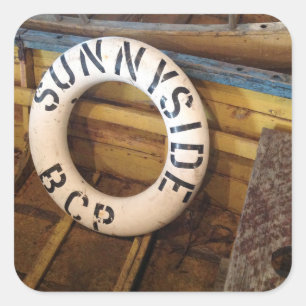 Altes Leben bewahren in einer verlassenen Kannerei Quadratischer Aufkleber