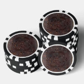 Altes Lederbuch fällt herunter Pokerchips (Stapel)