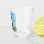 Altes Lissaboner Haus mit Katzen und gelber Straße Schnapsglas (Rechts)