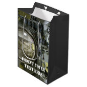 altes Retro-U-Boot Mittlere Geschenktüte (Vorderseite Schrägansicht)
