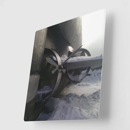 Altes U-Boot Quadratische Wanduhr (Winkel)