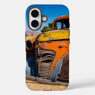 Altes und verlassenes Auto in Solitaire, Namibia iPhone 16 Hülle