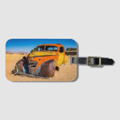 Altes und verlassenes Auto in Solitaire, Namibia Gepäckanhänger (Vorderseite (Horizontal))