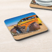 Altes und verlassenes Auto in Solitaire, Namibia Getränkeuntersetzer (Linke Seite)