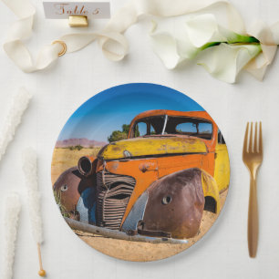 Altes und verlassenes Auto in Solitaire, Namibia Pappteller