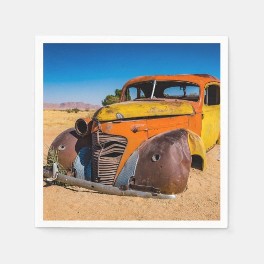 Altes und verlassenes Auto in Solitaire, Namibia Serviette (Vorderseite)
