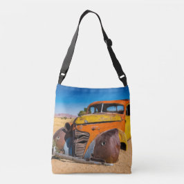 Altes und verlassenes Auto in Solitaire, Namibia Tragetaschen Mit Langen Trägern