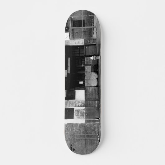 Altes verlassenes Gebäude Skateboard (Vorne)