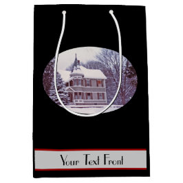 Altes viktorianisches Haus am Weihnachten Mittlere Geschenktüte