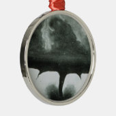 Älteste bekannte Fotografie eines Tornados ab 1884 Silbernes Ornament (Rechts)