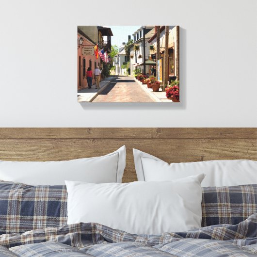 Älteste Straße St. Augustine, Florida Leinwanddruck (Insitu (Schlafzimmer))