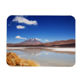 Altiplano Landschaft mit Vulkan in Bolivien Magnet