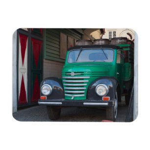 Altlastwagen mit Bier - Magnet