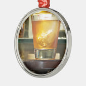 Altmodische Cocktail-Reihe Silbernes Ornament (Links)