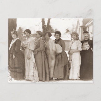 Altmodische Kleider Postkarte