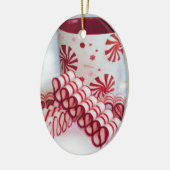 Altmodische rote und weiße Band-Süßigkeit mit der Keramikornament (Links)