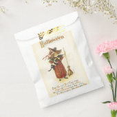 Altmodisches Halloween, Hexenmädchen mit Schwarzer Geschenktütchen (Versiegelt)