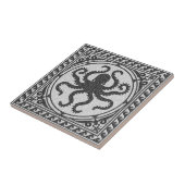 Altrömisches Schwarz-Weiß-Mosaik mit Oktopus Fliese (Seite)