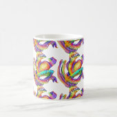Altschultätowierung in Regenbogenfarben Kaffeetasse (Mittel)