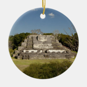Altun Ha ist eine Maya-Stätte, die bis ins Jahr 20 Keramikornament