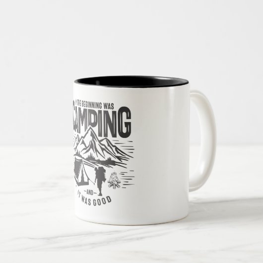 Am Anfang war Camping Outdoor Adventure Zweifarbige Tasse (VorderseiteRechts)