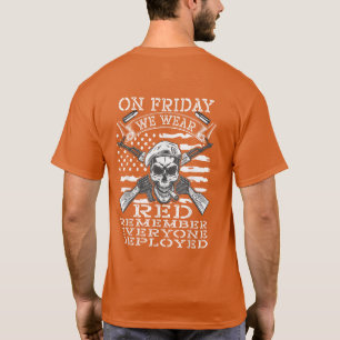 Am Freitag tragen wir Truppen der militärischen Un T-Shirt
