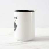 am Frostleben hängen | Eisfischerei Zweifarbige Tasse (Mittel)