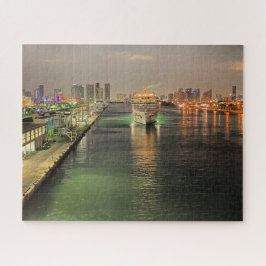 Am frühen Morgen im Hafen von Miami, Florida Puzzle