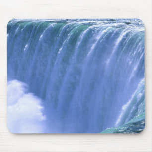 Am Rande der mächtigen Niagara-Fälle, New York Mousepad