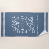 Am See ist das personalisierte Leben besser Strandtuch (Vorderseite)