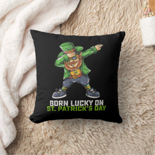Am St. Patrick's Day Glück Geboren Dabbing Geburts Kissen