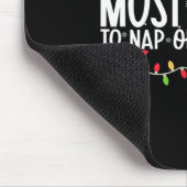 Am wahrscheinlichsten Nickerchen einer Weihnachtsf Mousepad (Ecke)