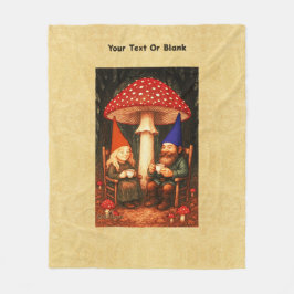 Amanita Mushroom und Gnomes Fleecedecke