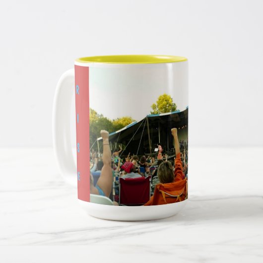 Amazon Womyn Rise Tasse (Vorderseite Links)