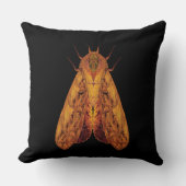 Amber Moth – Surreal Nature Form Kissen (Vorderseite)