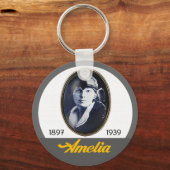 Amelia Earhart - Aviator Schlüsselanhänger (Vorderseite)